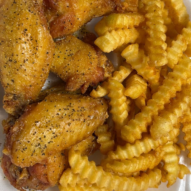 4 Wings And Fries.